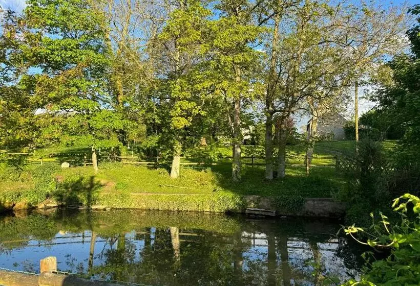 Aamiaismajoitus (B&B) Le Jardin Poulard