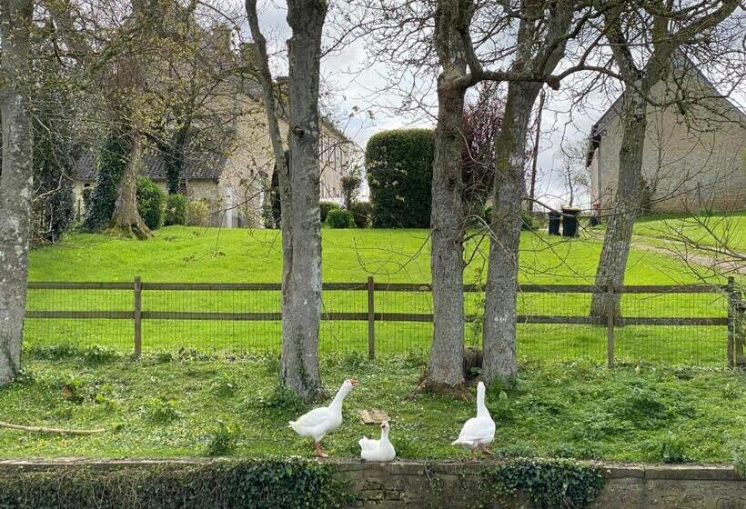 مبيت وإفطار Le Jardin Poulard