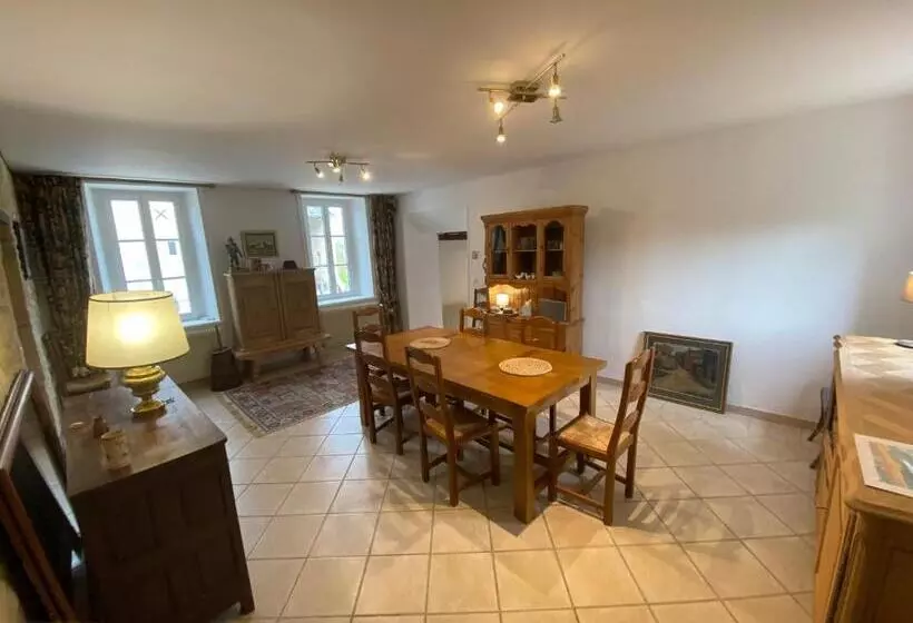 Aamiaismajoitus (B&B) Le Jardin Poulard