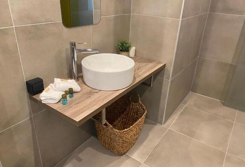 Bed and Breakfast The Lodge