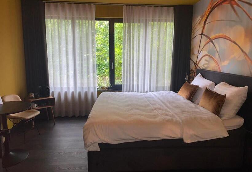 Bed and Breakfast The Lodge