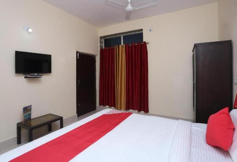 Goroomgo Hotel Moonlight Bhubaneswar Premium Quality Of Service Awarded