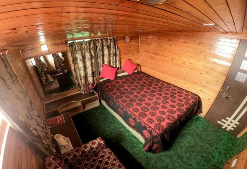 هتل Grg Broadway Anexy Darjeeling Near Chowk Bazar   Excellent Service Recommended & Couple Friendly