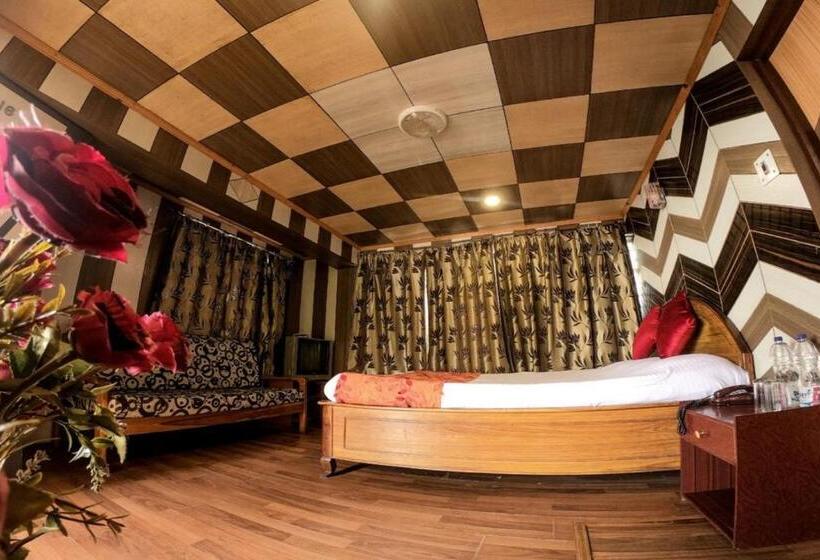 هتل Grg Broadway Anexy Darjeeling Near Chowk Bazar   Excellent Service Recommended & Couple Friendly