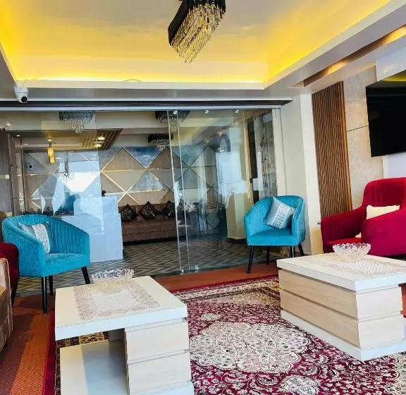 Grg Luxury Broadway Boutique Hotel At Prime Location Mall Road Darjelling Near Mahakaal Temple