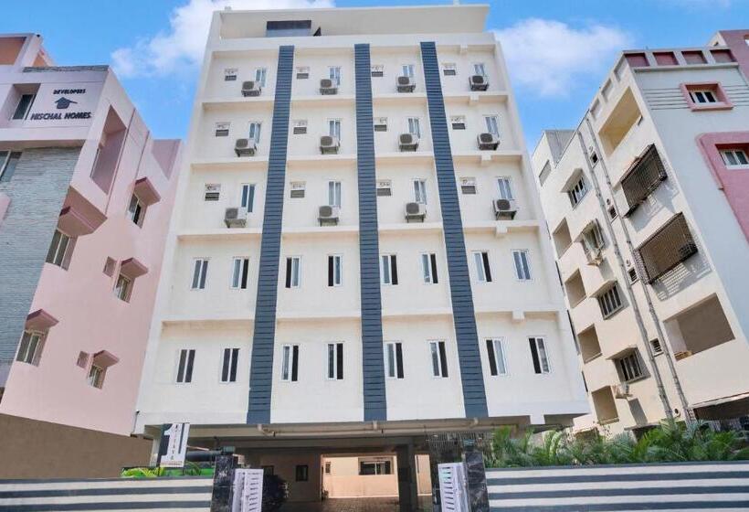 酒店 Iroomz Ikon Stay