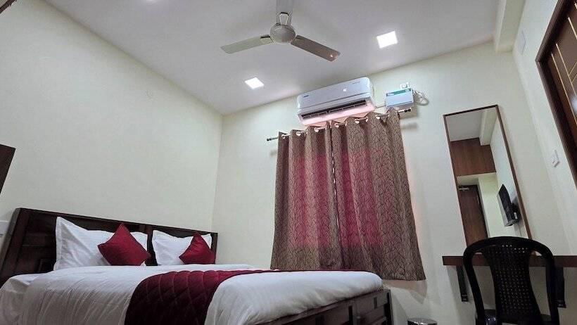 בית מלון כפרי Nj Residency