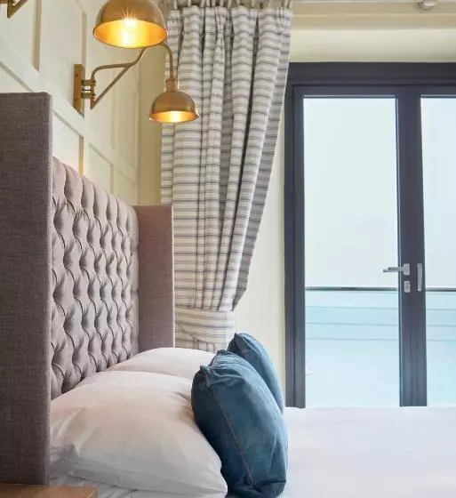 Hotelli Outlaw S Guest House