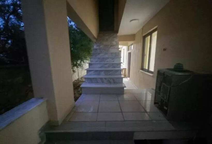 Miri Hostel