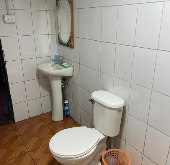 פנסיון Habitación Doble Económica