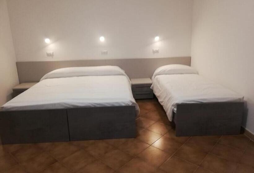 פנסיון Con Mario E Almerina