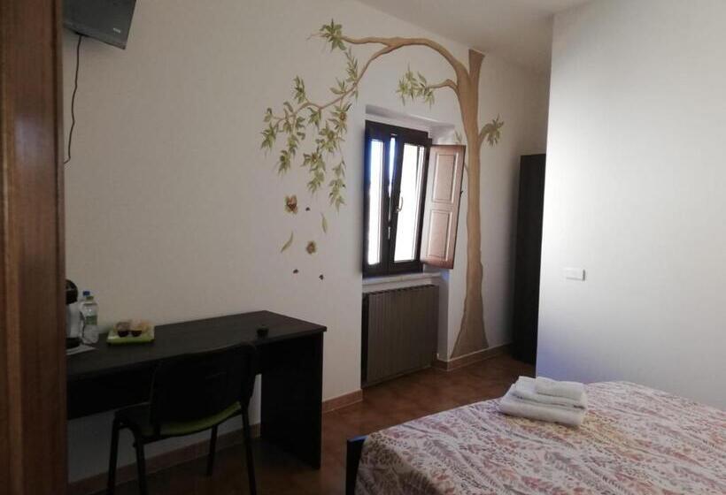 פנסיון Con Mario E Almerina