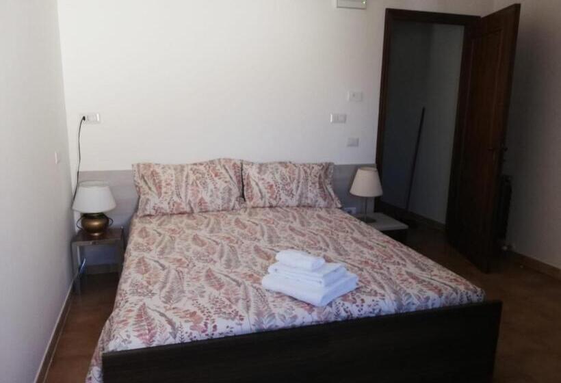 פנסיון Con Mario E Almerina