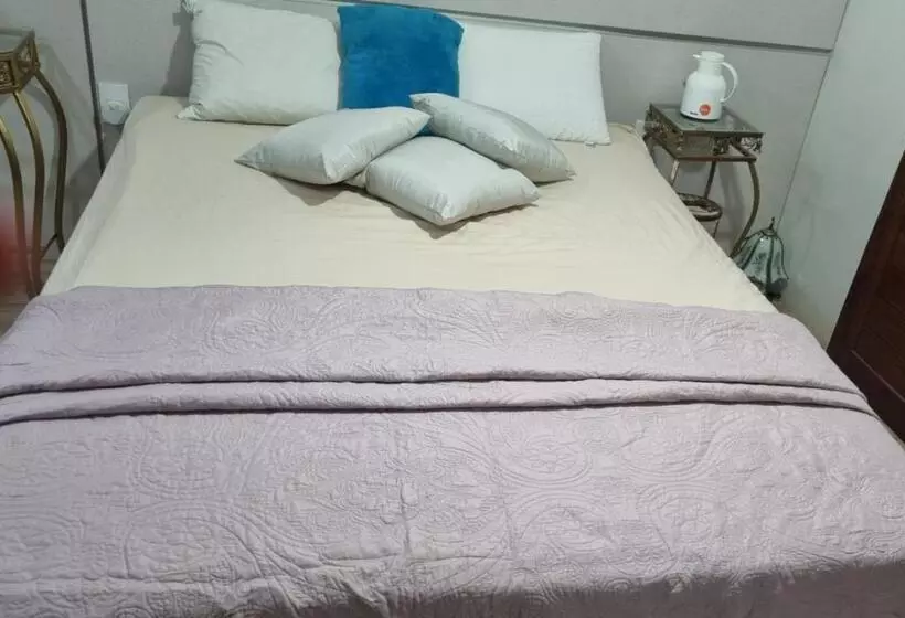 ペンション Lar Nova Esperança   Hostel Com Quartos Individuais