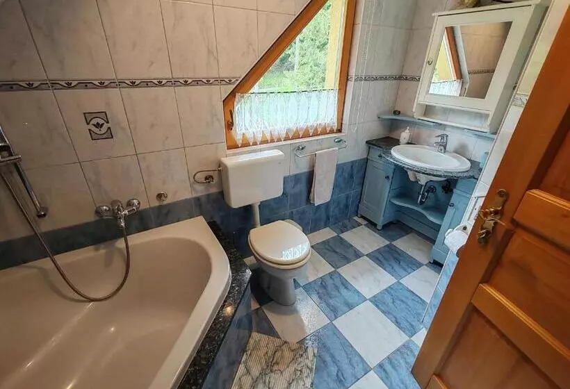 ペンション Room Janez