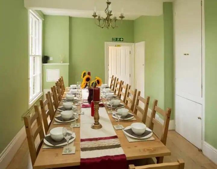 פנסיון Stay With The Reach Cambridge