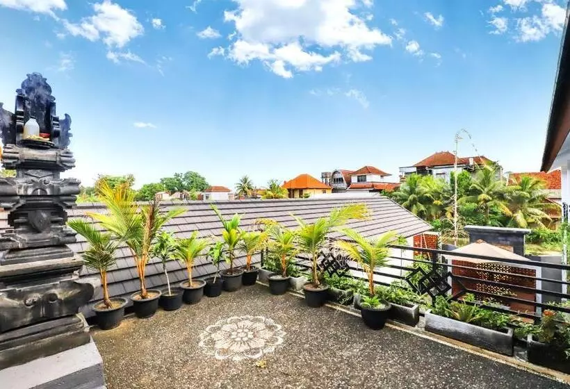 Majatalo White Blue House 3   Pvt Room, Shared Pool&kitchen