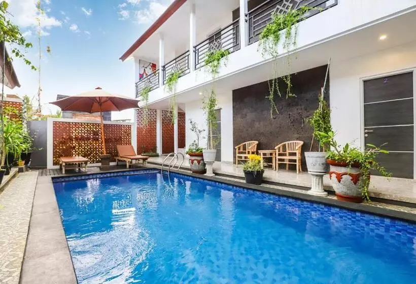 Majatalo White Blue House 3   Pvt Room, Shared Pool&kitchen