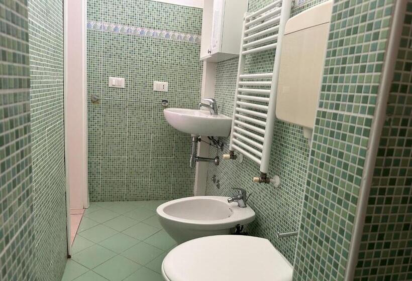 Rimini Beach Residence 200 Mt Dal Mare   Il Lupo Affitta