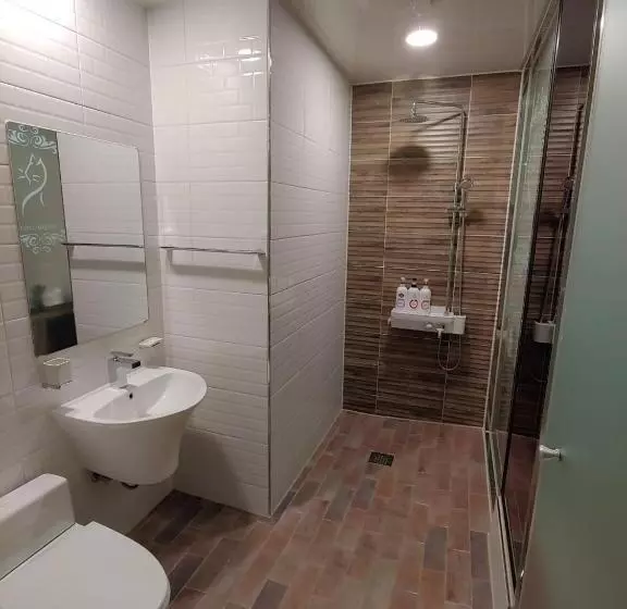 Yeongwol Motel