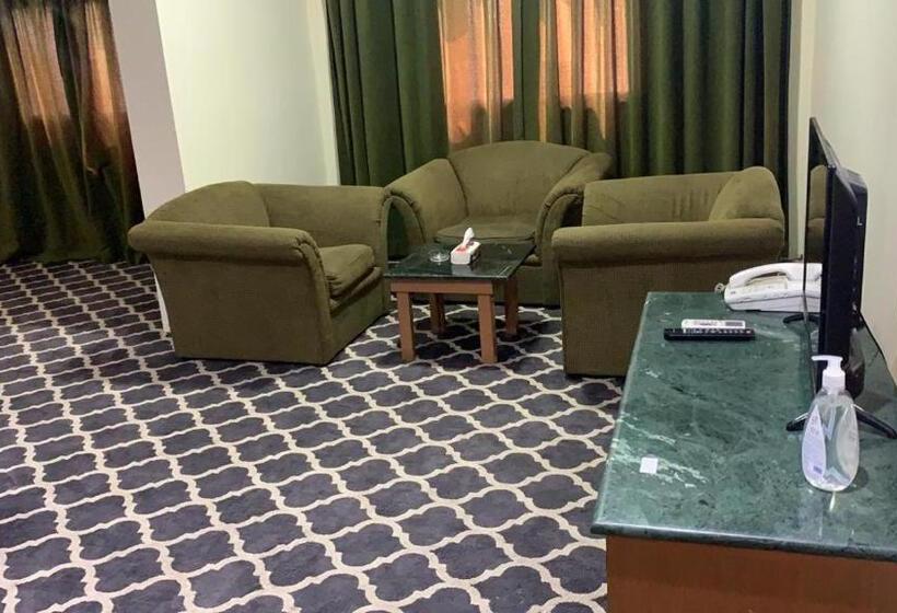 Al Aziziyah Hotel And Suites