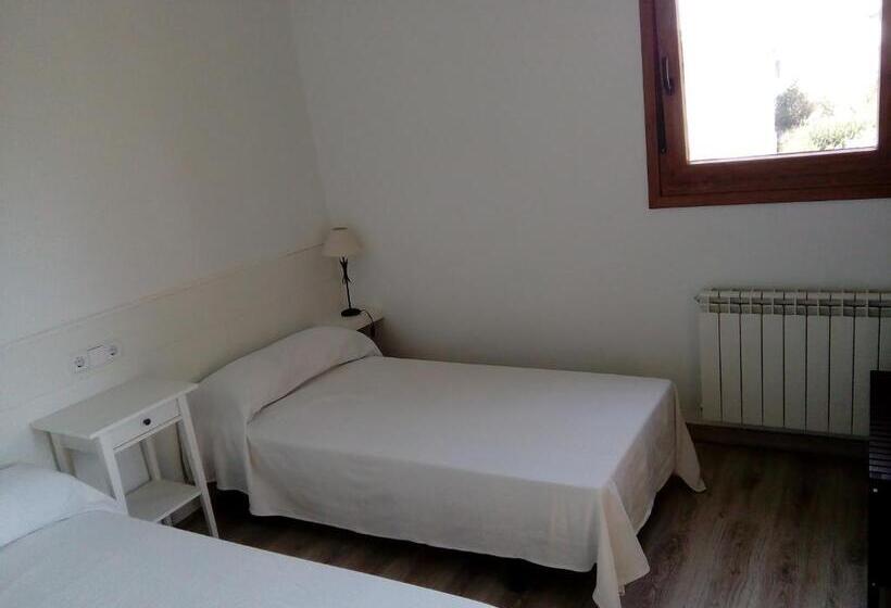 ユースホステル Hornillos Meeting Point