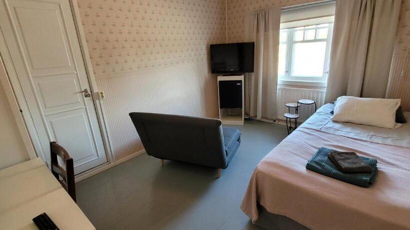 旅馆 Liekorannan Majatalo Kodinomaista Majoitusta Rautatieasemaa Vastapäätä