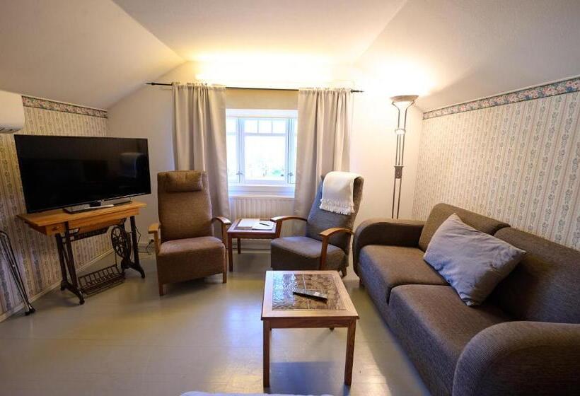 旅馆 Liekorannan Majatalo Kodinomaista Majoitusta Rautatieasemaa Vastapäätä