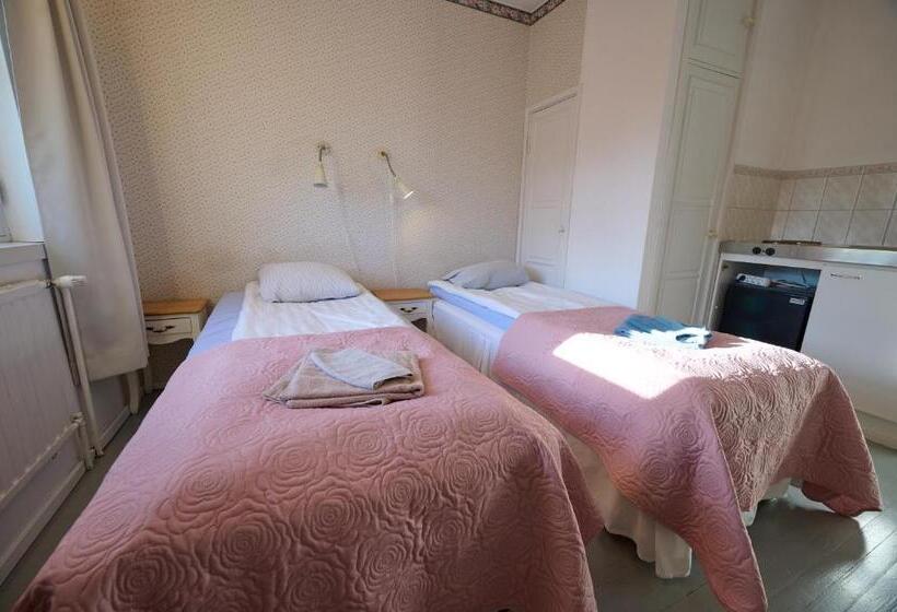 旅馆 Liekorannan Majatalo Kodinomaista Majoitusta Rautatieasemaa Vastapäätä