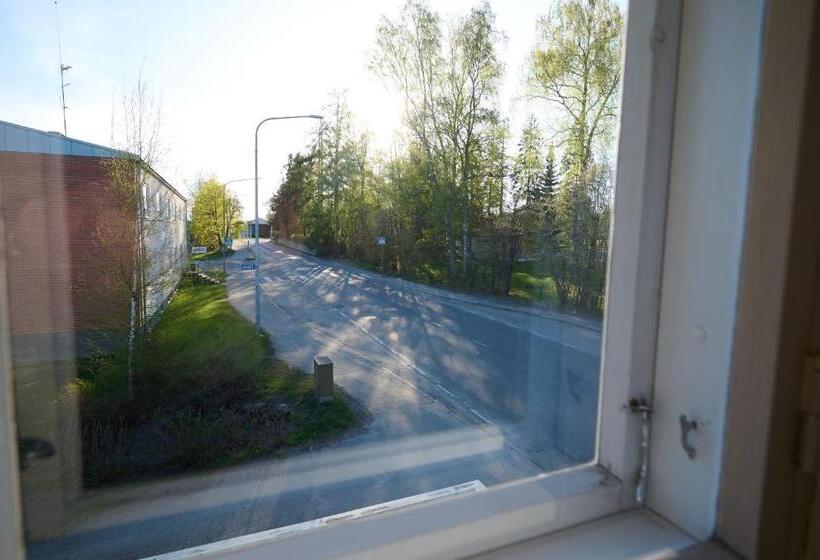 旅馆 Liekorannan Majatalo Kodinomaista Majoitusta Rautatieasemaa Vastapäätä
