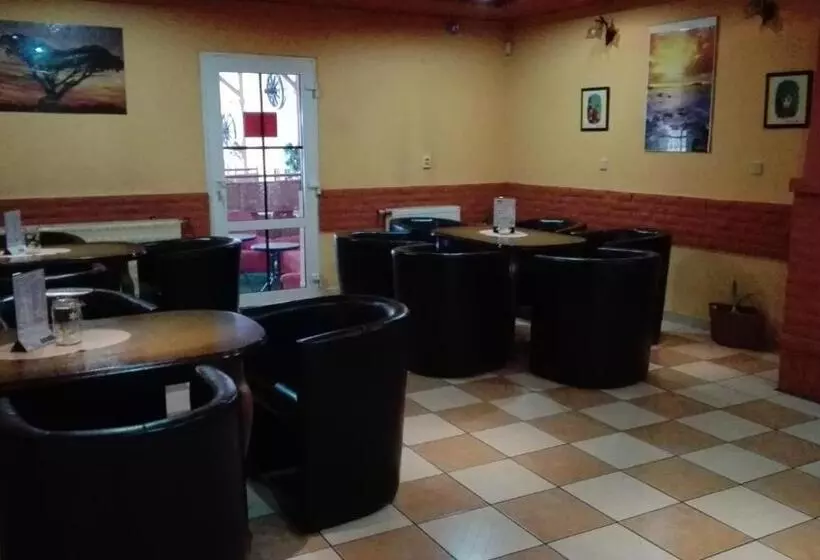 ユースホステル Turistická Ubytovňa Pri Slovenskej Reštaurácii