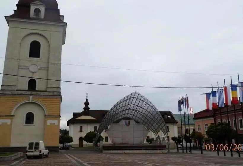 ユースホステル Turistická Ubytovňa Pri Slovenskej Reštaurácii