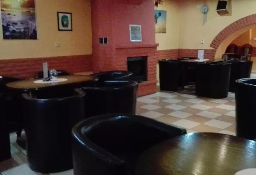 ユースホステル Turistická Ubytovňa Pri Slovenskej Reštaurácii