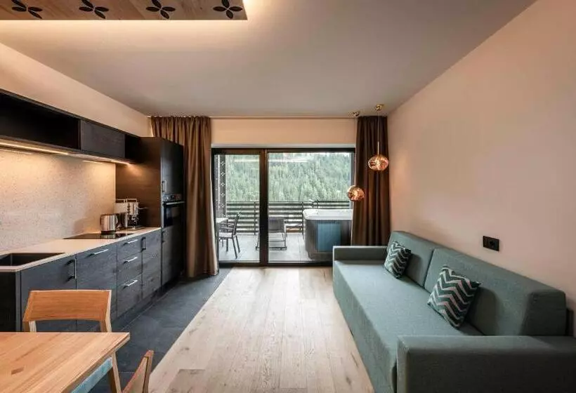 Apartments Aois 4 Elements Suits