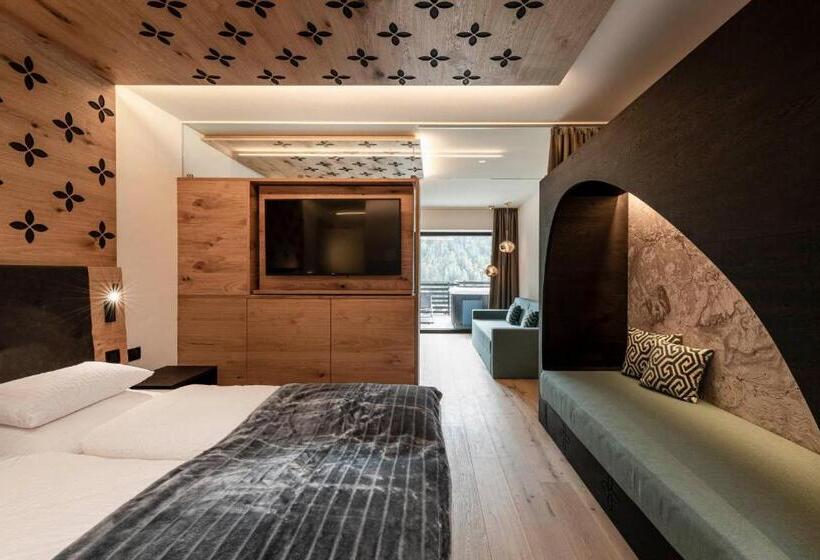 Apartments Aois 4 Elements Suits