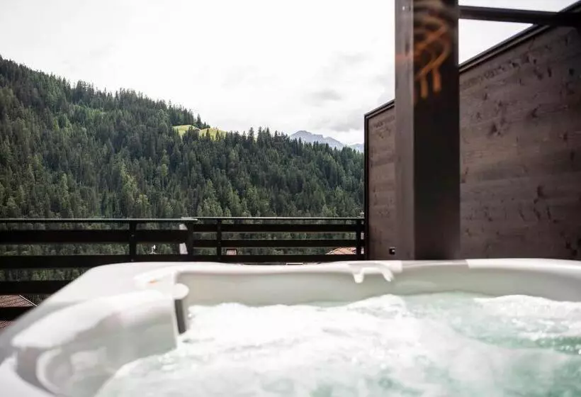 Apartments Aois 4 Elements Suits