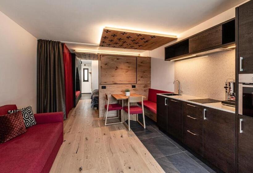 Apartments Aois 4 Elements Suits