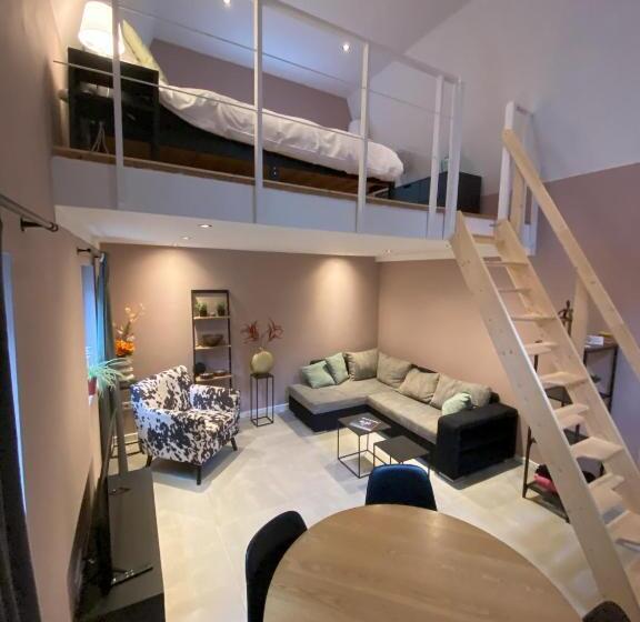 B&b In De Aap Gelogeerd