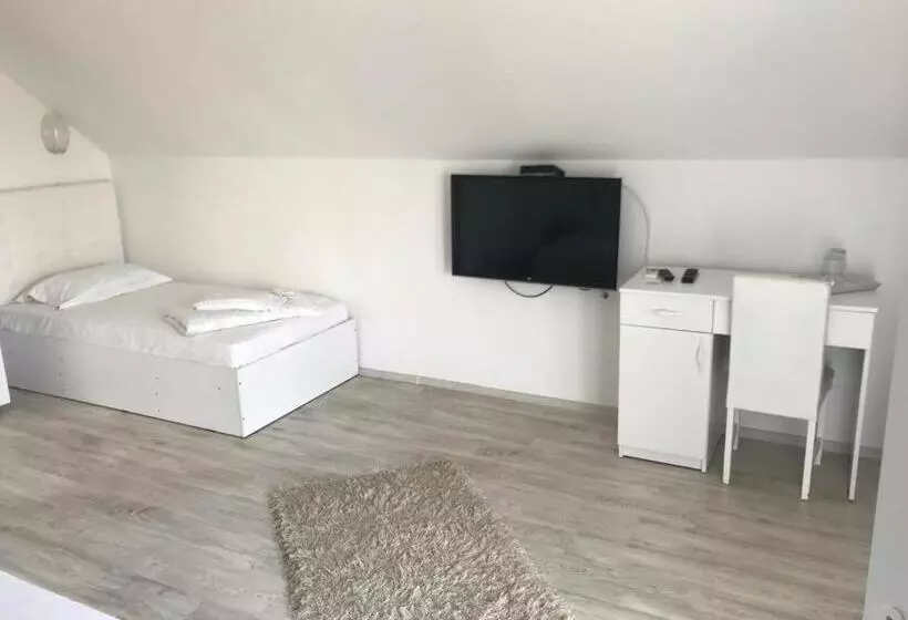 ベッドアンドブレックファースト Casa De Vacanță Topaz