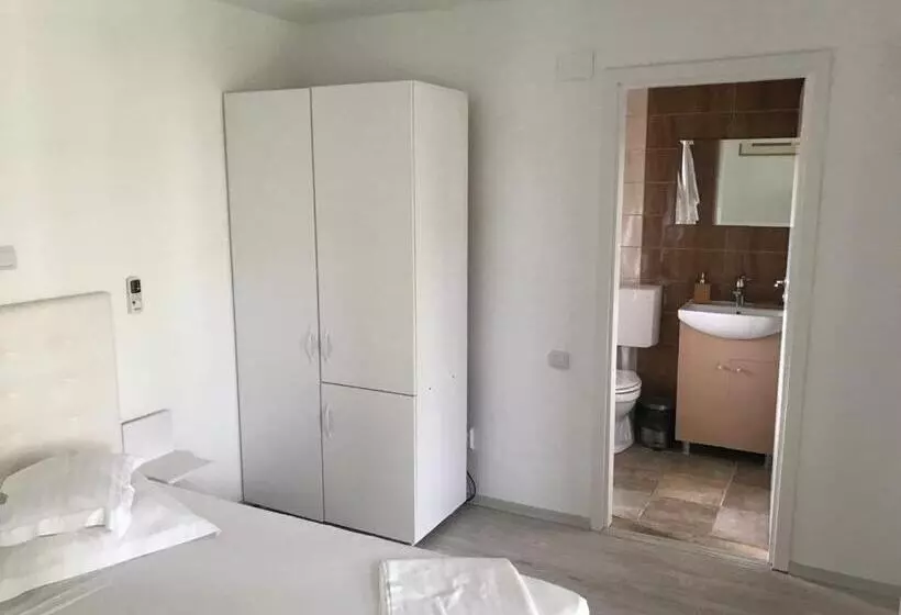 ベッドアンドブレックファースト Casa De Vacanță Topaz