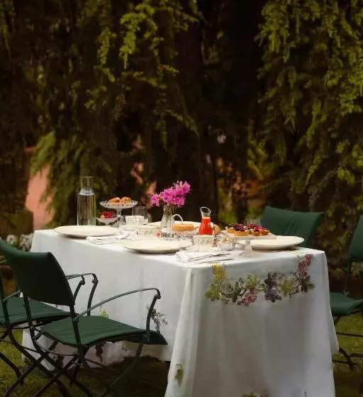 Aamiaismajoitus (B&B) Relais La Magioca  Adults Only