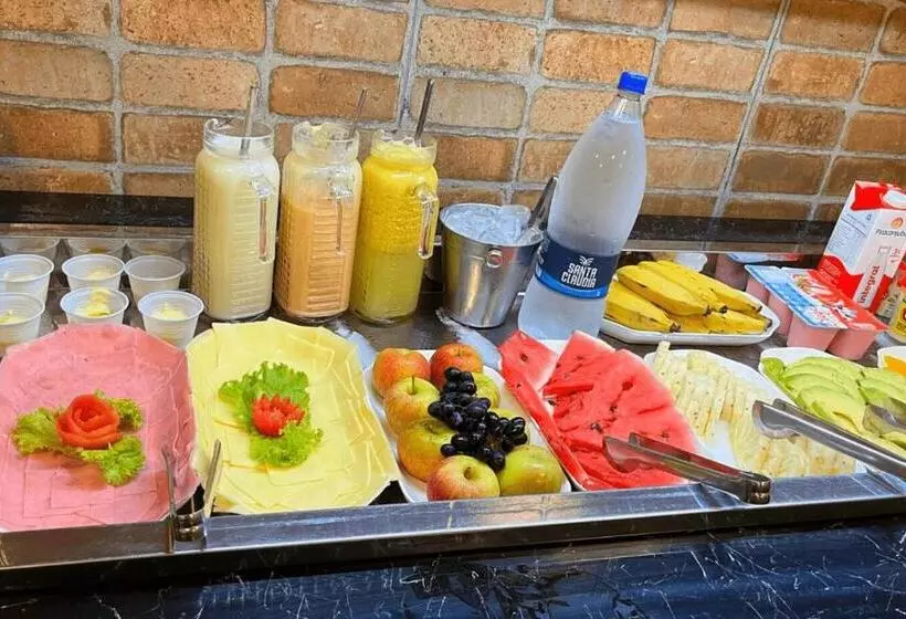 Hotelli Amazon Palace