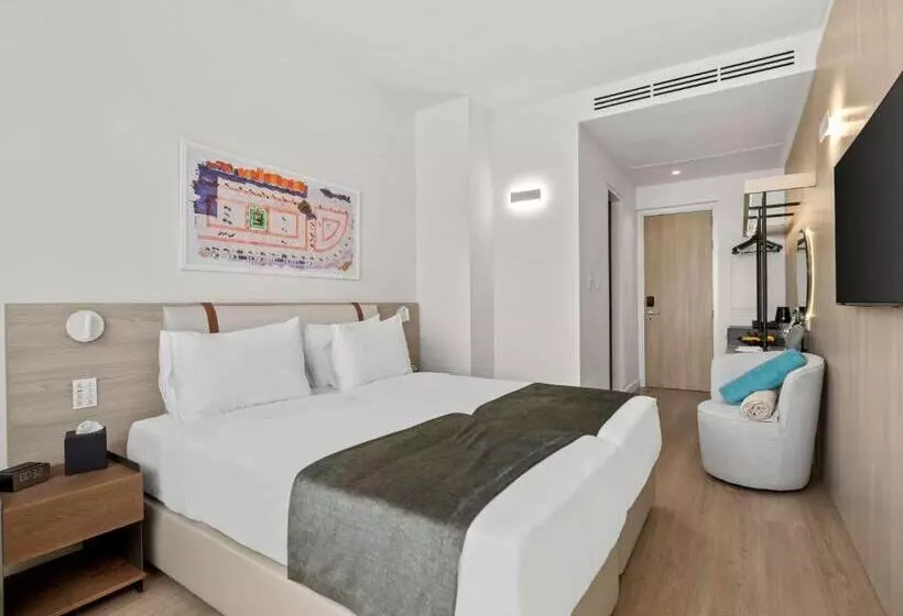 هتل Mercure Larnaca City