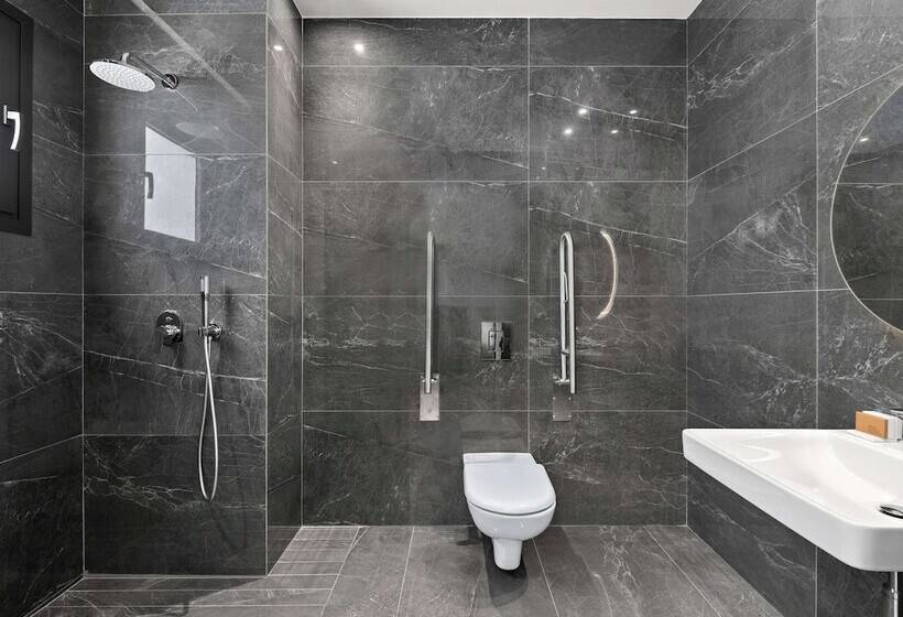 هتل Mercure Larnaca City