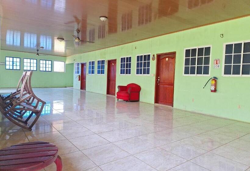 هتل The Captains Iin