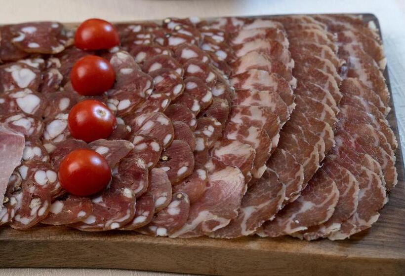 هتل Tourist Farm Klevž