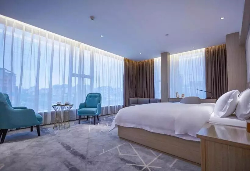 Paco Hotel Guangzhou Baiyun Airport Liantang Metro