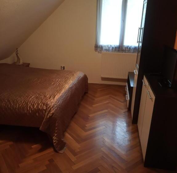 펜션 Adél Vendégház Balatonalmádi