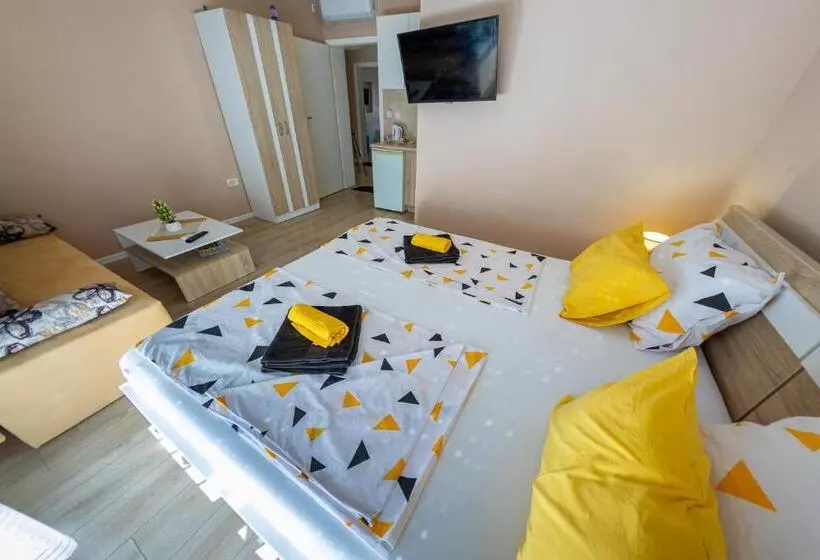 پانسیون Kaldrma Guesthouse