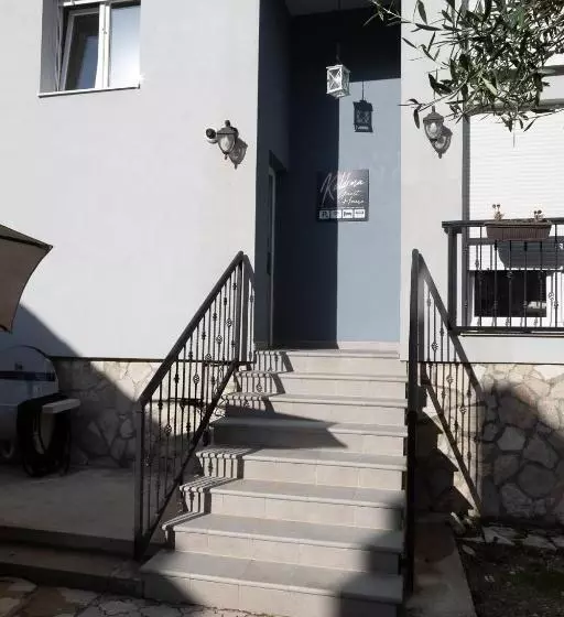 پانسیون Kaldrma Guesthouse
